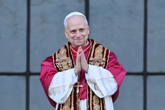 Vaticano confirma que tumor do Papa foi contido na cirurgia e não exigirá quimioterapia 