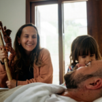 Estreia hoje (23): “O Dia da Cruz” revela a jornada de fé de Tiba Camargos após acidente que mudou sua vida