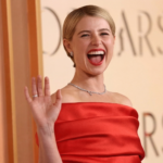 Jessie Buckley faz história no Oscar com “Grand Slam” de prêmios e homenagem emocionante à maternidade