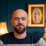 Quem é Tiba Camargos? Conheça a história de fé e superação de sua família 