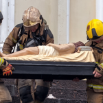 Imagem de Cristo e hóstias permanecem intactas após incêndio de igreja no RS